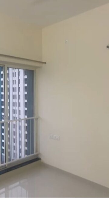 Room in 2 BHK Apartment at Shapoorji Pallonji Joyville Hinjewadi, Hinjewadi – for Rent