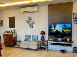 Living Room in 3 BHK Apartment at Oberoi Exquisite Goregaon, Goregaon East – for Sale