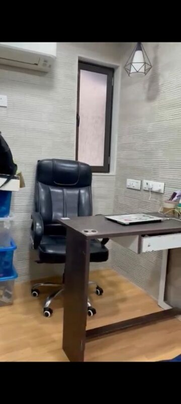 Team Area in 2 BHK Apartment at Tardeo Tower, Tardeo – for Rent