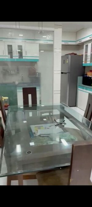 Team Area in 2 BHK Apartment at Tardeo Tower, Tardeo – for Rent