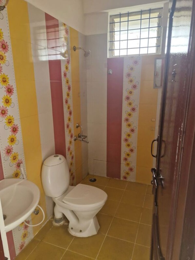 Bathroom, aashiyana-apartment-jp-nagar 1 Bedroom 800 Sq.Ft. Apartment In Jp Nagar Bangalore 10113966