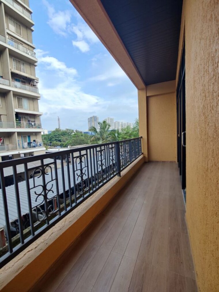 Balcony, the-social-street Commercial Office Space 520 Sq.Ft. In Hinjewadi Pune 10114111