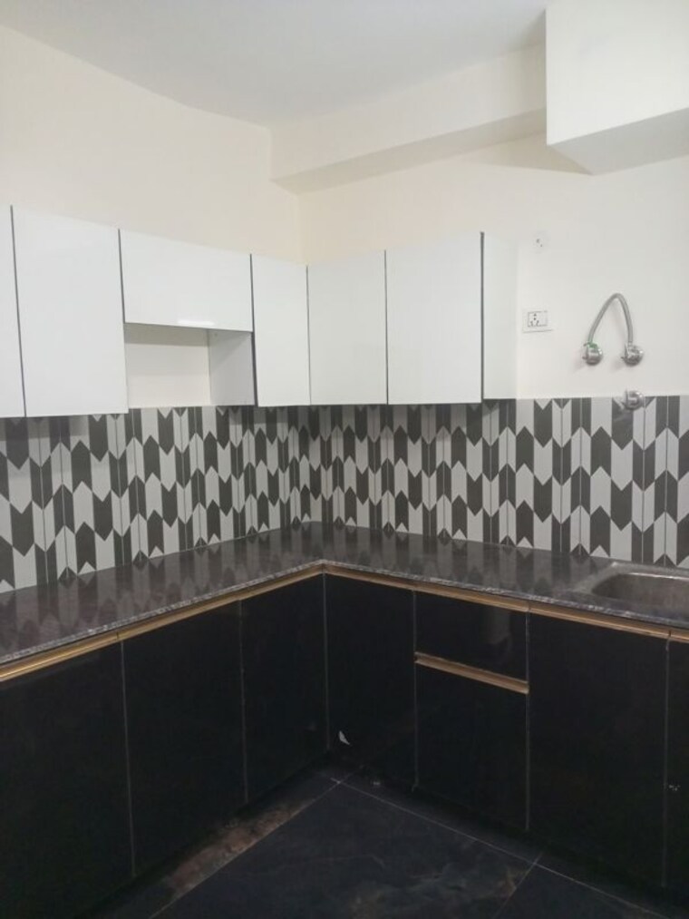 Kitchen, sunshine-apartments-sector-73 3 Bedroom 1350 Sq.Ft. Builder Floor In Sector 73 Noida 10114112