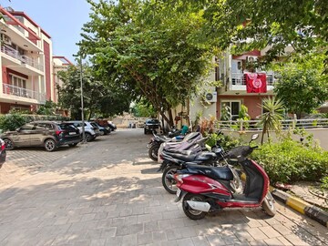 Parking in 3 BHK Apartment at Orchid Island, Sector 51 – for Sale
