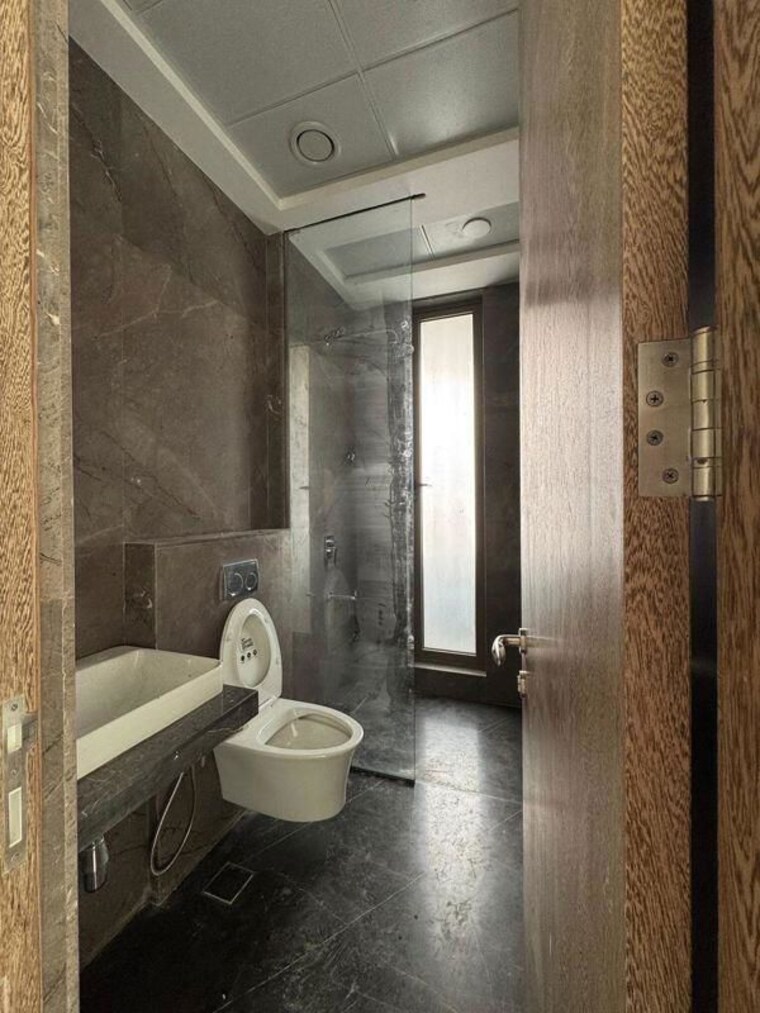 Bathroom, prestige-jasdan-classic 2 Bedroom 900 Sq.Ft. Apartment In Mahalaxmi Mumbai 10114161
