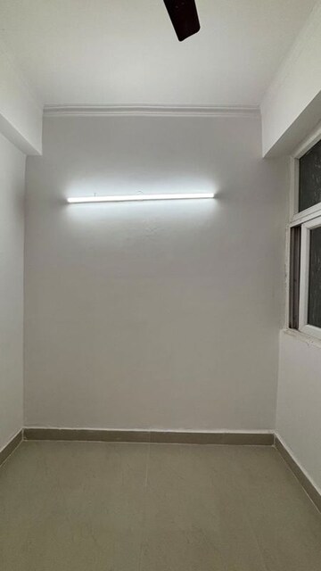 Room in 2 BHK Apartment at Ajnara Le Garden, Sector 16b Greater Noida – for Sale