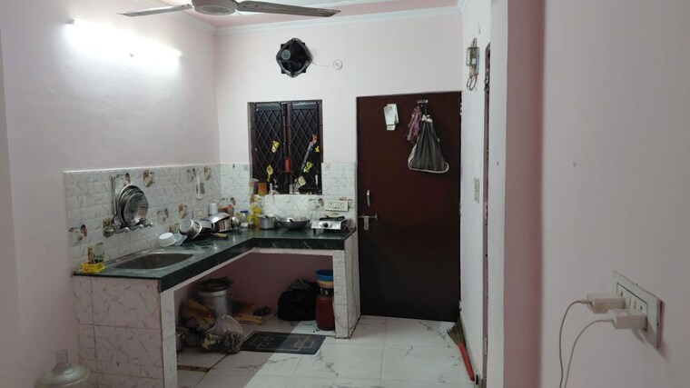 Kitchen, nehru nagar 1 Bedroom 55 Sq.Yd. Builder Floor In Nehru Nagar Delhi 10114189