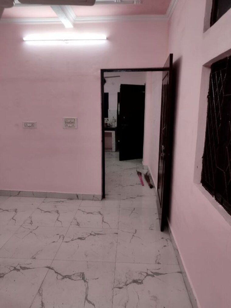 Room, nehru nagar 1 Bedroom 55 Sq.Yd. Builder Floor In Nehru Nagar Delhi 10114189