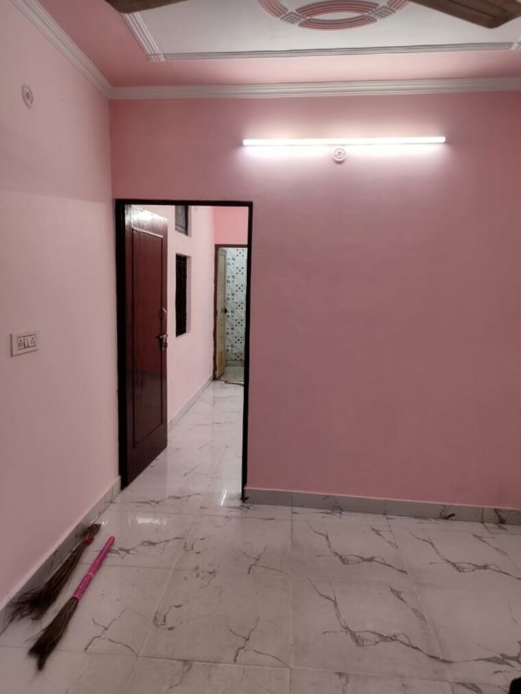 Room, nehru nagar 1 Bedroom 55 Sq.Yd. Builder Floor In Nehru Nagar Delhi 10114189