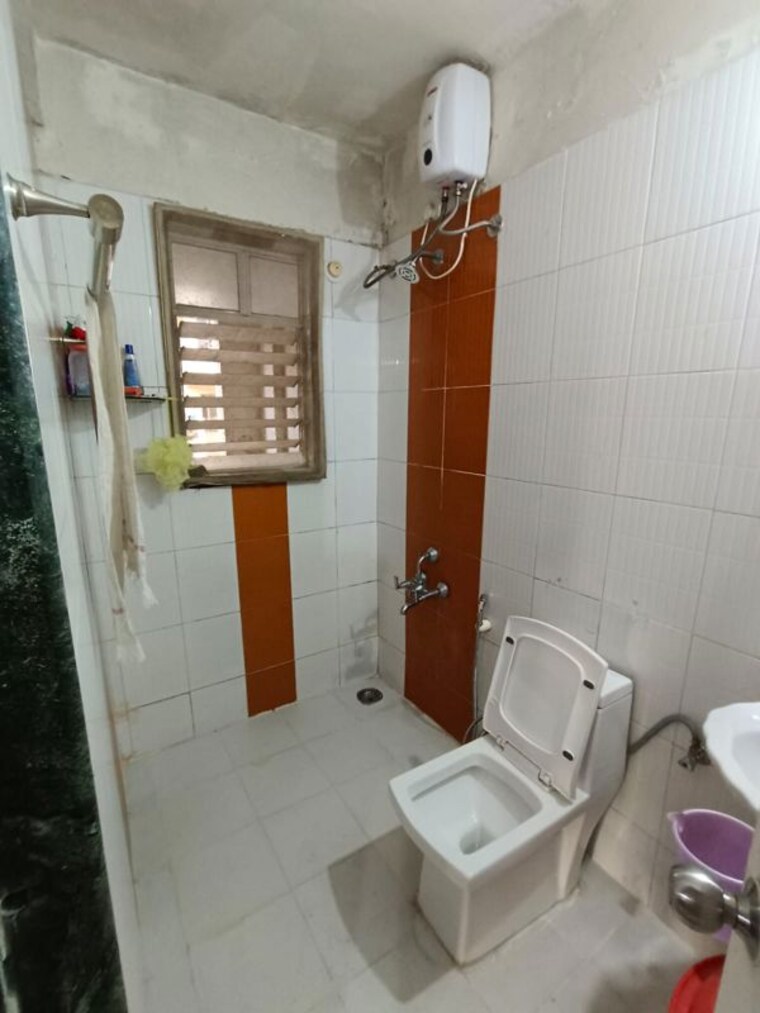 Bathroom, aishwaryam-ventures 2 Bedroom 1000 Sq.Ft. Apartment In Pimpri Chinchwad Pcmc Pune 10109909