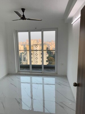 Room in 2 BHK Apartment at Nahar F Residences, Balewadi – for Rent