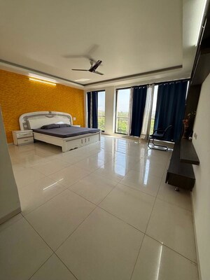 Furnished Amenities in 3 BHK Apartment at Parmar Garden, Wanwadi – for Rent
