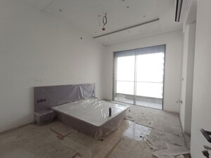 Room in 4 BHK Apartment at Regency Palms, Nerul – for Rent