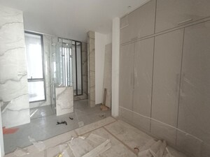 Room in 4 BHK Apartment at Regency Palms, Nerul – for Rent