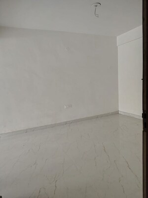 Room in 3 BHK Apartment at Bariatu – for Sale