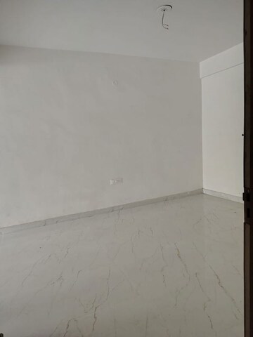 Room in 3 BHK Apartment at Bariatu – for Sale