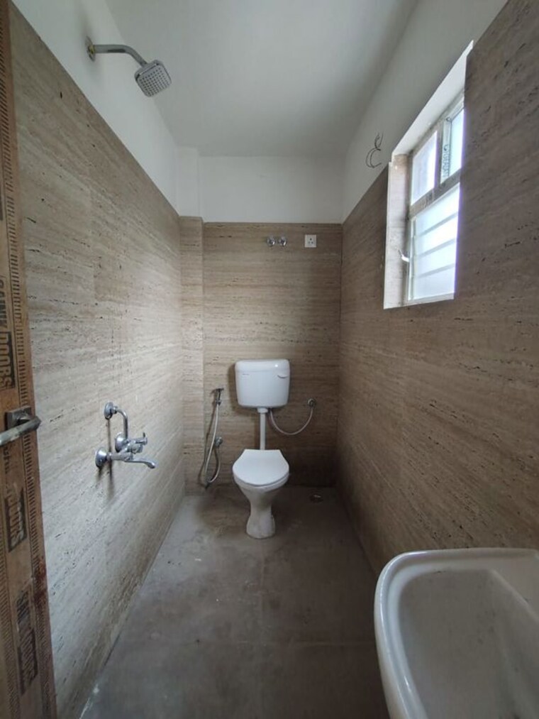 Bathroom, bariatu 3 Bedroom 1500 Sq.Ft. Apartment In Bariatu Ranchi 10114350