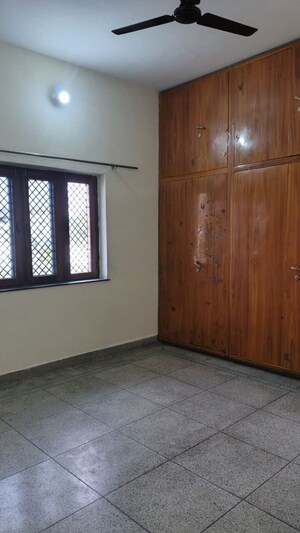 Room in 2 BHK Independent House at Shimla Bypass Road – for Rent