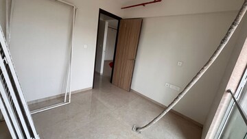 Room in 2 BHK Apartment at Dosti Mezzo 22, Sion East – for Sale
