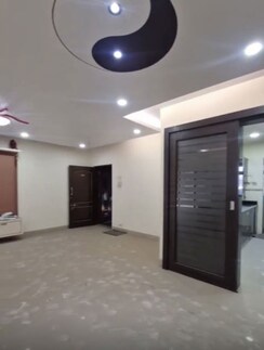 3.5 BHK + Servant Room Apartment For Sale in National Sea Queen Heritage