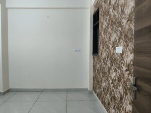  2 BHK Builder Floor at Sector 73 – for Sale