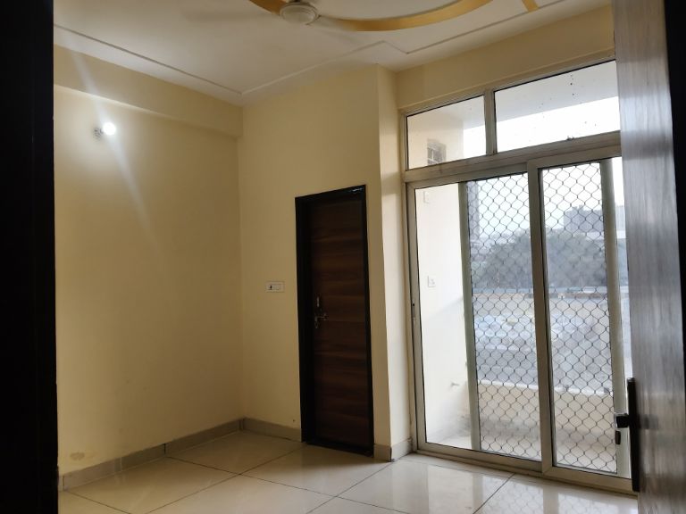 2 BHK + Extra Room Builder Floor For Sale in Sector 73