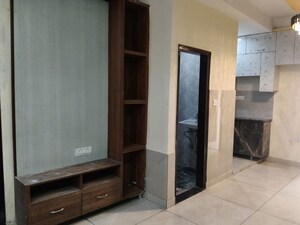 Room in 2 BHK Builder Floor at Sector 73 – for Sale
