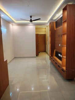 2 BHK Apartment For Rent in Pyramid Heights