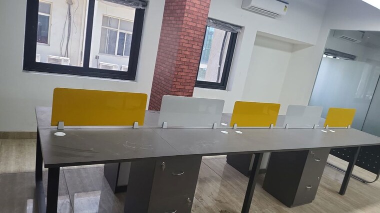Team Area, sector 63 Commercial Office Space 800 Sq.Ft. In Sector 63 Noida 10114386