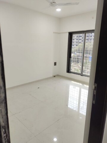 Room in 1 BHK Apartment at Poonam Vaishno Heights, Malad East – for Rent