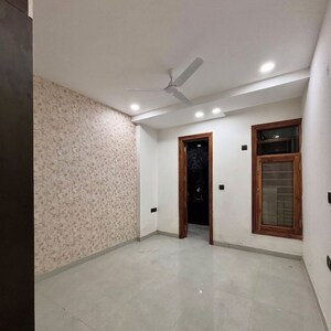 3 BHK Builder Floor For Rent in Sector 11
