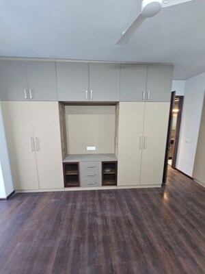 Furnished Amenities in 3.5 BHK Apartment at Krisumi Waterfall Residences, Sector 36a – for Rent