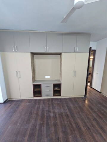 Furnished Amenities in 3.5 BHK Apartment at Krisumi Waterfall Residences, Sector 36a – for Rent