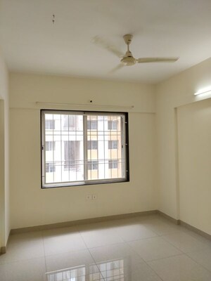 Room in 3 BHK Apartment at DSK Vidyanagari, Baner – for Rent