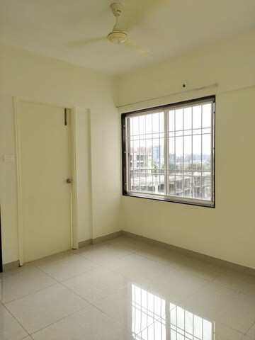 Room in 3 BHK Apartment at DSK Vidyanagari, Baner – for Rent