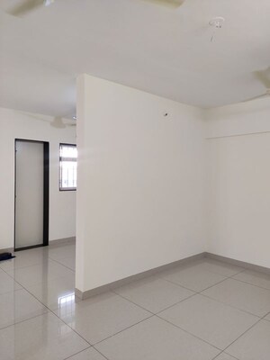 Room in 3 BHK Apartment at DSK Vidyanagari, Baner – for Rent