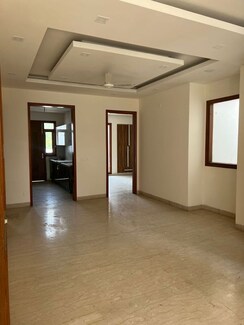 3 BHK + Servant Room Builder Floor For Sale in DLF Cyber City