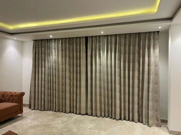 Balcony in 3 BHK Builder Floor at Dlf Phase I – for Sale