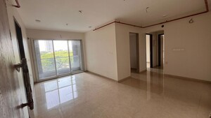 Room in 3 BHK Apartment at Dosti Mezzo 22, Sion East – for Sale