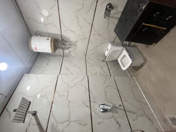 Bathroom in 1 BHK Builder Floor at Ansal Sushant Lok I, Sector 43 – for Rent
