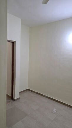 1 BHK + Study Room Apartment For Rent in Kapil Complex