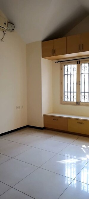 Room in 4 BHK Villa at Alliance 10 Downing, Whitefield – for Rent