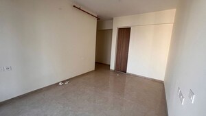 Room in 2 BHK Apartment at Dosti Eastern Bay, Wadala – for Sale