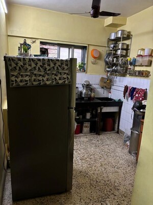 Team Area in 1 BHK Apartment at Andheri East – for Sale