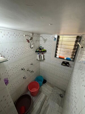 Bathroom in 1 BHK Apartment at Andheri East – for Sale