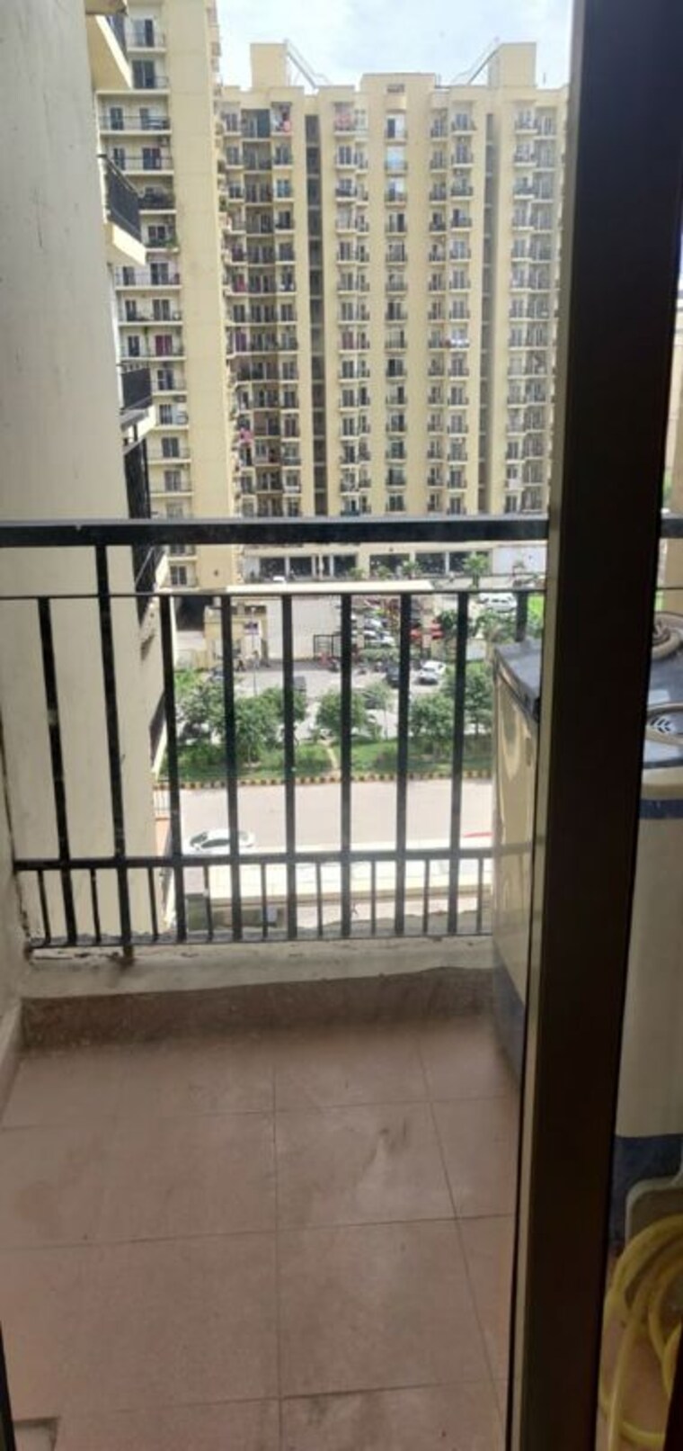 Balcony, maxblis-grand-wellington 1 Bedroom 615 Sq.Ft. Apartment In Sector 75 Noida 10115010
