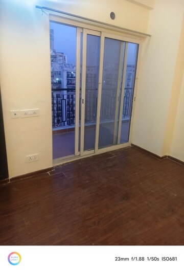 Room in 3 BHK Apartment at Maxblis White House, Sector 75 – for Rent