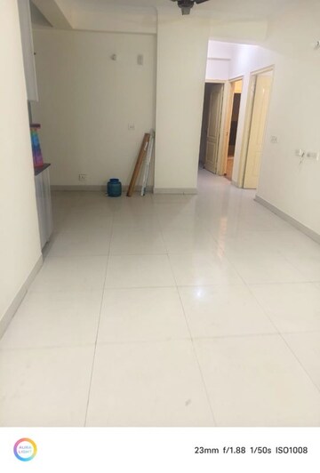 Room in 3 BHK Apartment at Maxblis White House, Sector 75 – for Rent