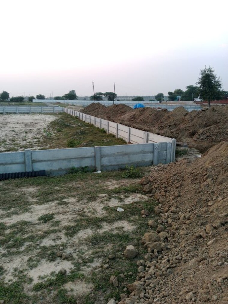 undefined, laramda  238 Sq.Yd. Plot In Laramda Agra 10114962