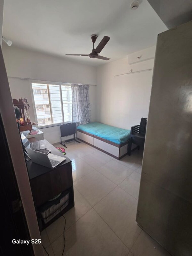 Bathroom, kolte-patil-three-jewels 3 Bedroom 1500 Sq.Ft. Apartment In Kondhwa Pune 10115068